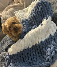 Load image into Gallery viewer, Fri March 14 11am "A Loop Up"  Chunky Blanket Workshop