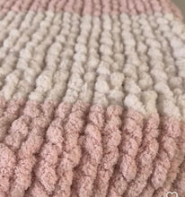 Load image into Gallery viewer, Fri March 14 11am "A Loop Up"  Chunky Blanket Workshop