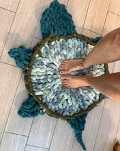 Load image into Gallery viewer, Sept 26 11am Get Loopy Chunky Yarn Bath Mat Workshop