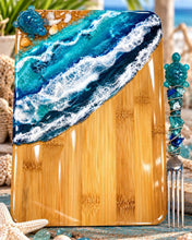 Load image into Gallery viewer, Sat November 28 11am Ocean Resin Pour Sea Turtle Charcuterie Board and Matching Utensil.