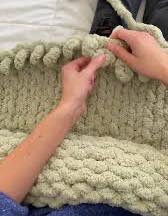 Load image into Gallery viewer, Sun Oct 19 11am Sea Turtle Chunky Blanket Workshop
