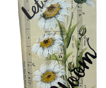 Load image into Gallery viewer, Tue March 10 8am Coffee and Canvas Junk Journal Art Journaling
