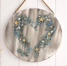 Load image into Gallery viewer, Sat March 7 11am 12" Resin Shell Heart.Faux Driftwood Background Workshop
