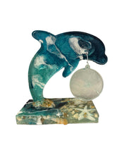 Load image into Gallery viewer, Su Nov 29 11am Ocean Resin Pour Dolphin Photo Frame
